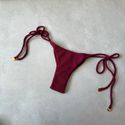 Calcinha Biquíni Acapulco Avulsa Fio Duplo Amarração Lateral Textura Cereja Crepono Trituê