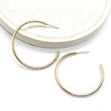 Brinco Meia Argola Basic Banhado a Ouro 
