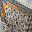 Lenço Feminino Estampado - Dourado