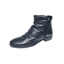 bota em couro preto 