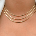 Chocker de fita com detalhes 