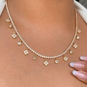Chocker na zircônia com ponto de luz e trevo