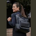 Mochila em Couro Preto para Notebook Andrea