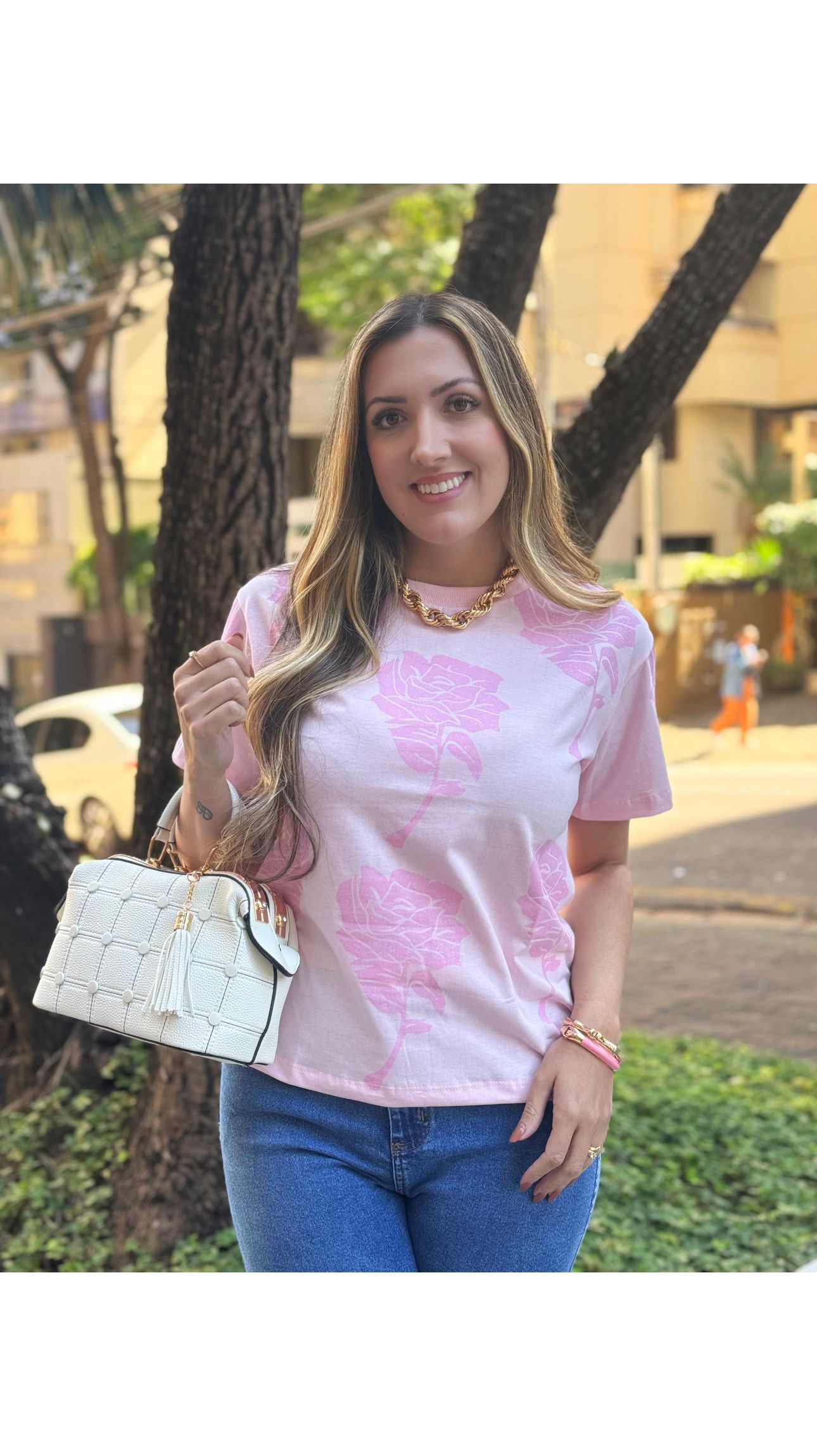 T-SHIRT FLOR - Jaqueline Silveira Boutique