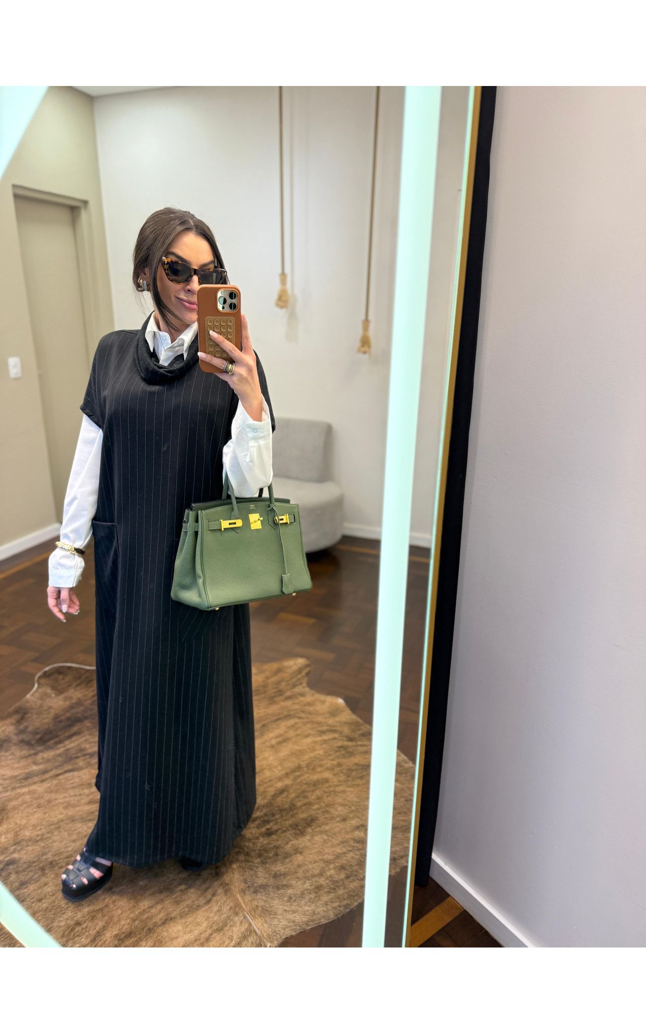 Vestido Moletom Risca de Giz - Gola Boba - Preto