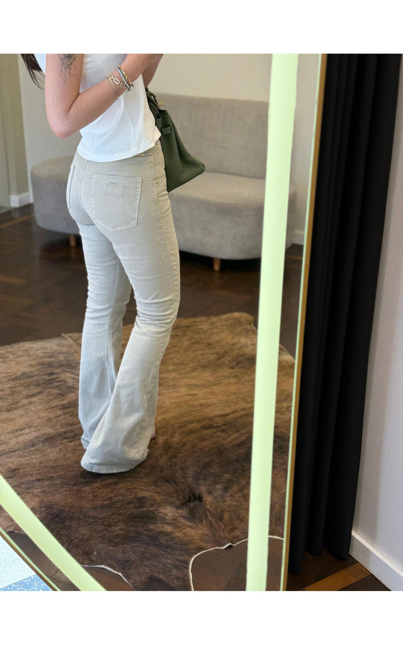 Calça Jeans Flare Ultra Elastano Areia 
