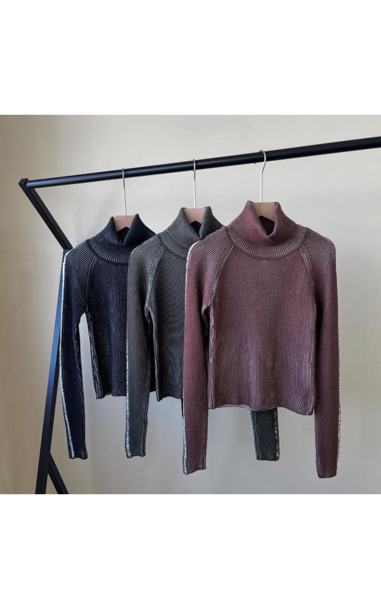 Blusa Tricot Estonada Gola Alta - Café 