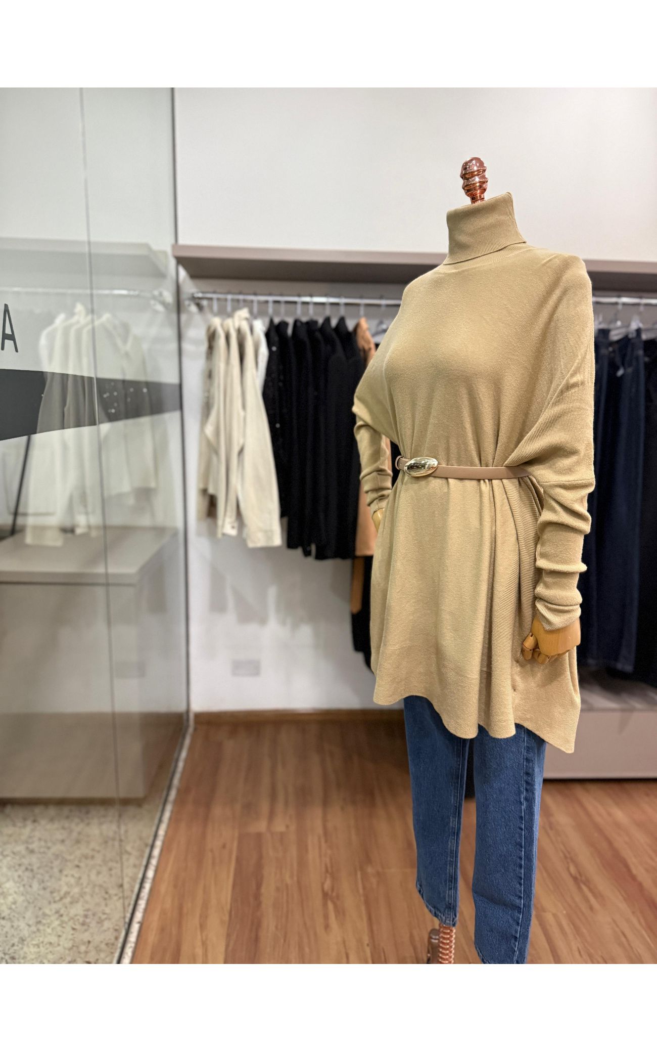 Blusa Ampla Fio Modal de Mangas Mais Justas - Bege