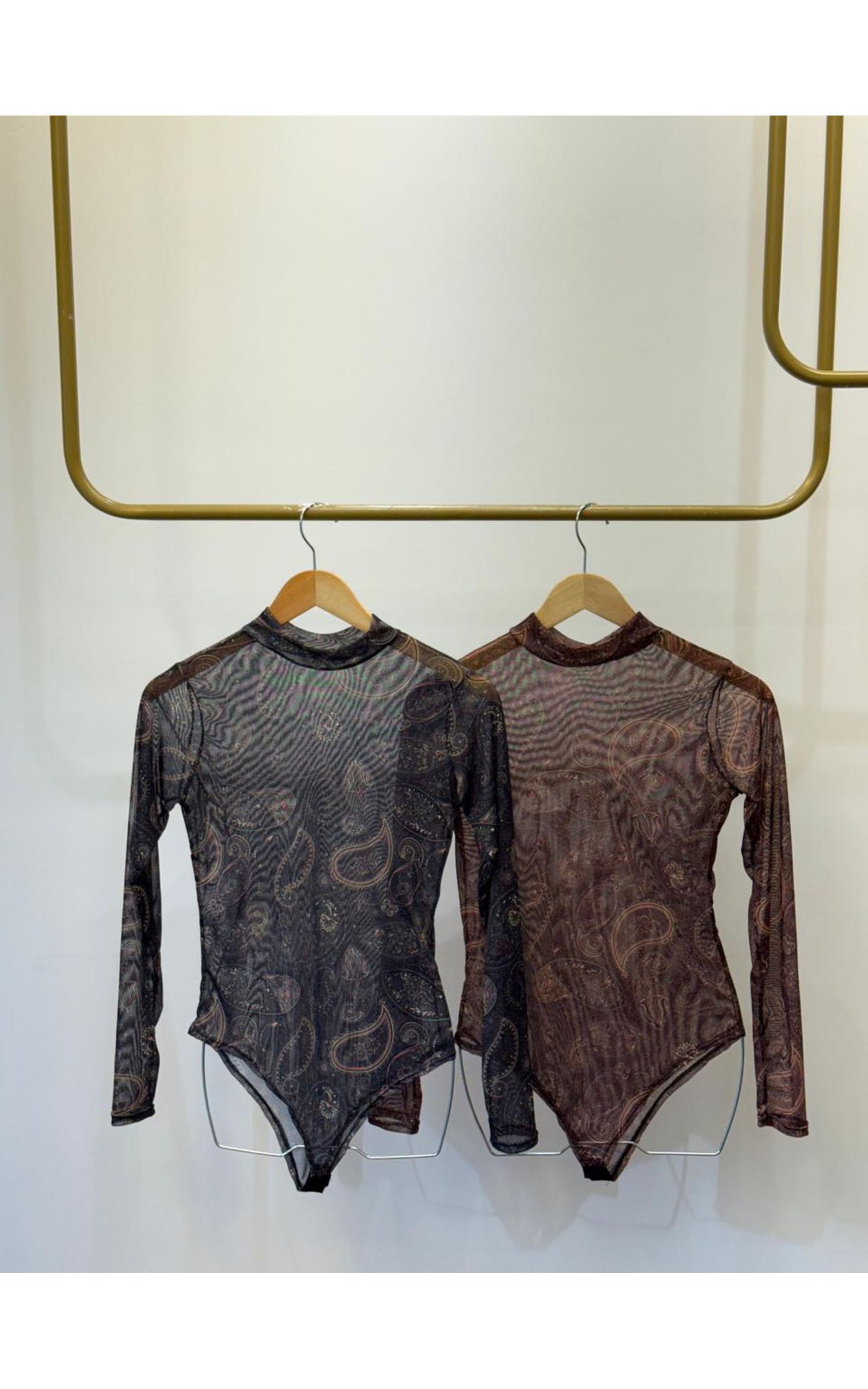 Body Tule Estampa Paisley - Preto 