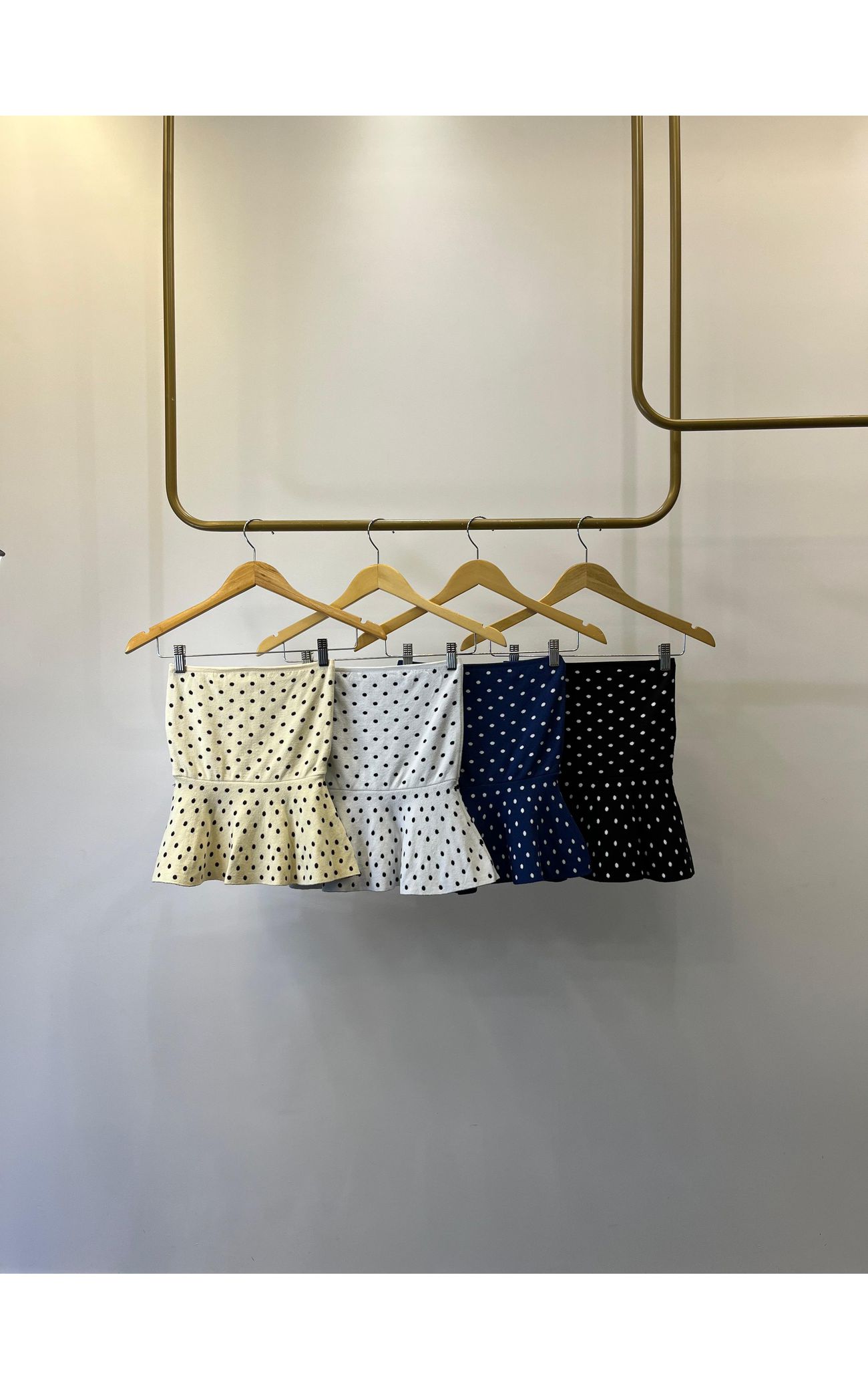 Tomara que Caia Fio Modal Poá - Peplum - Preto com Poá Branco 