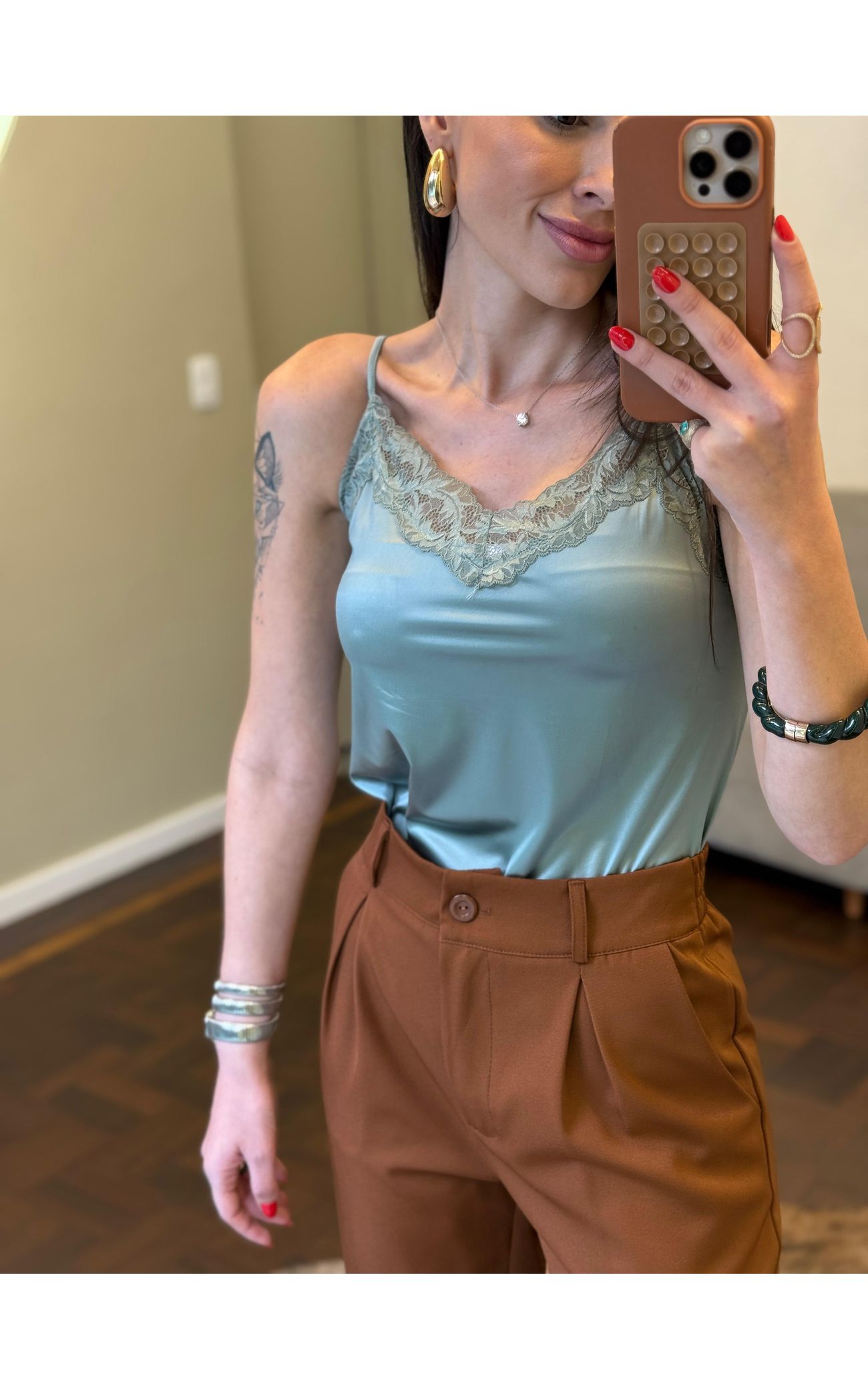 Regata Acetinada Elastano com Renda - Verde
