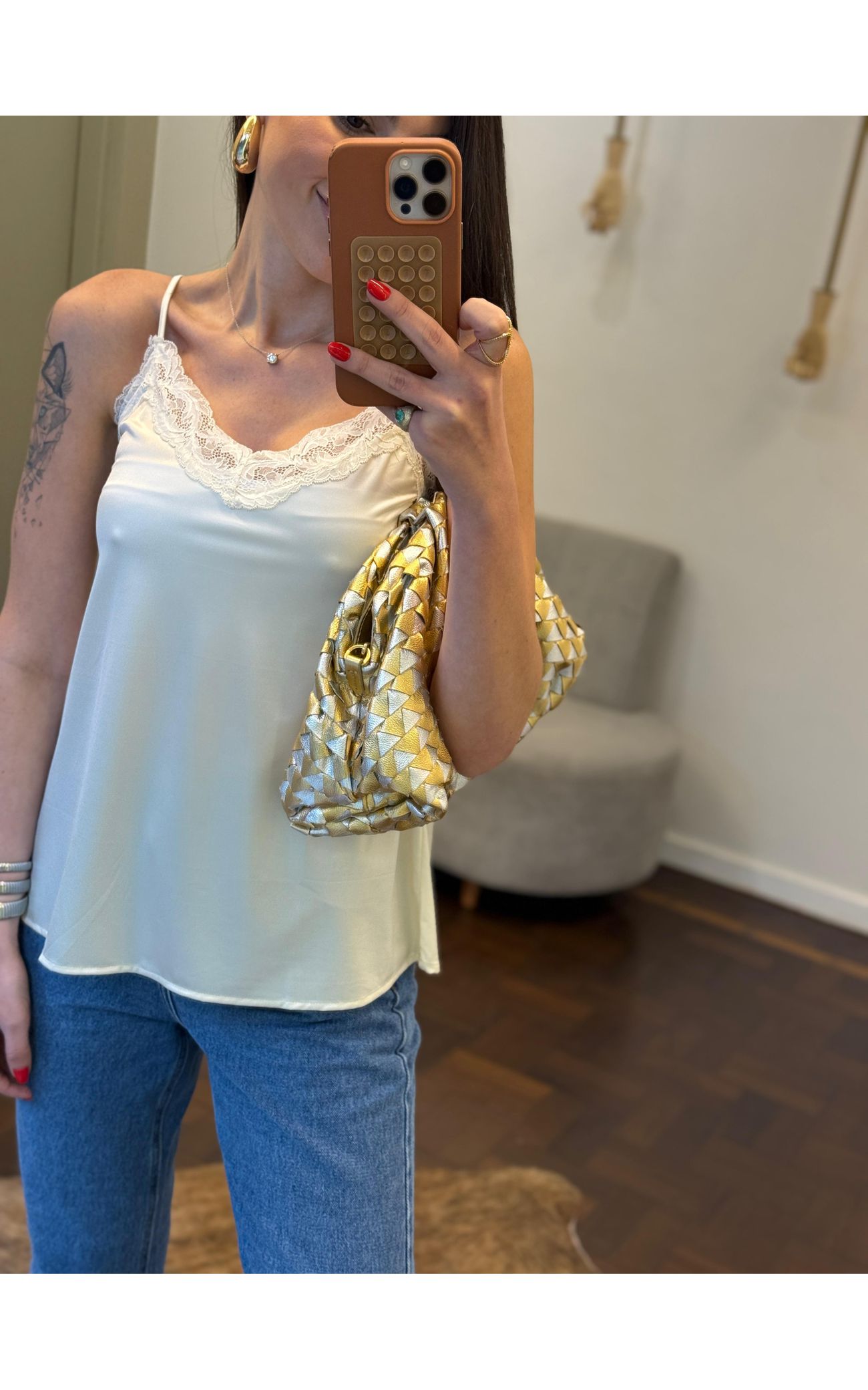 Regata Acetinada Elastano com Renda - Creme