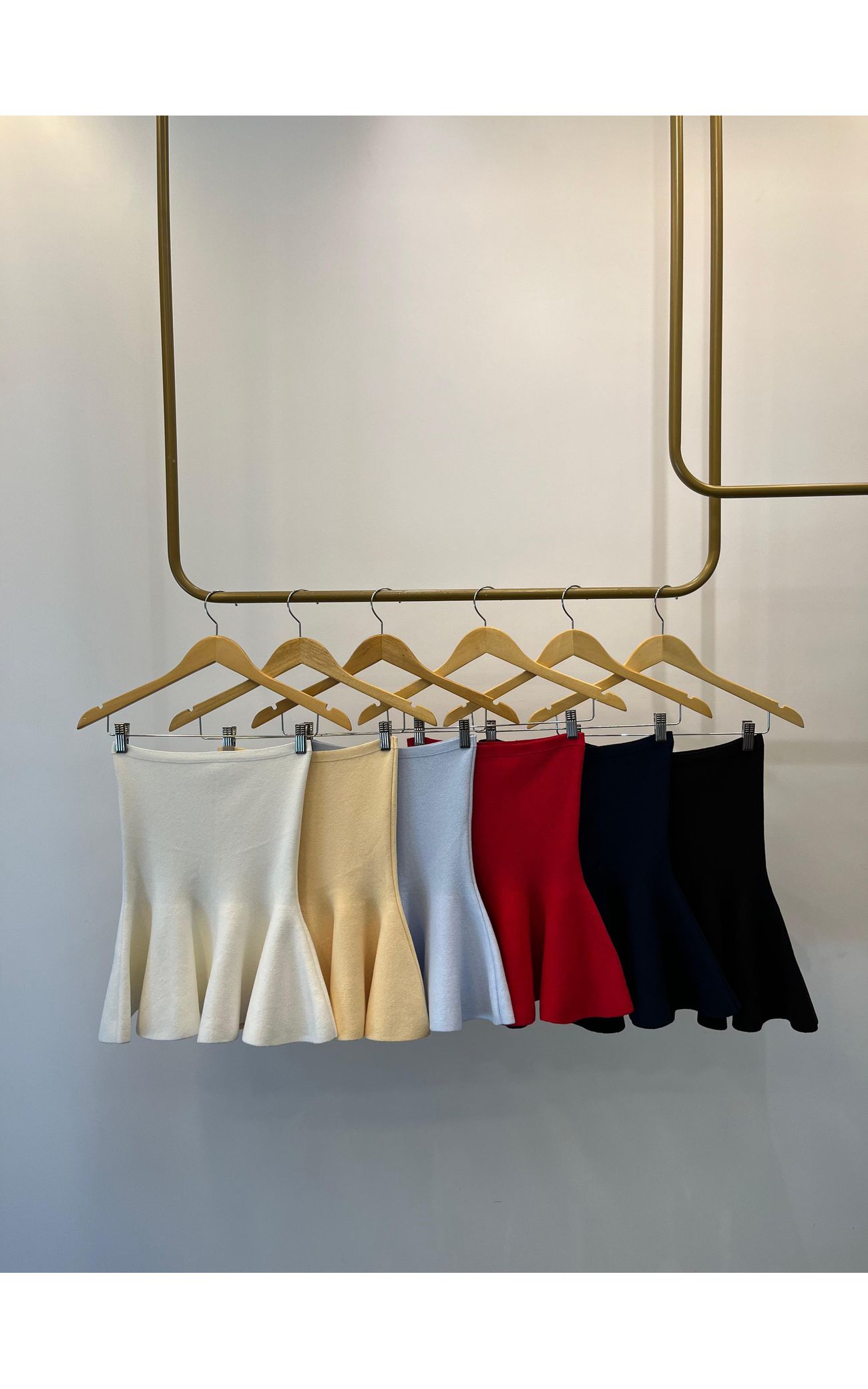Tomara que Caia Tricot Peplum - Amarelo Manteiga