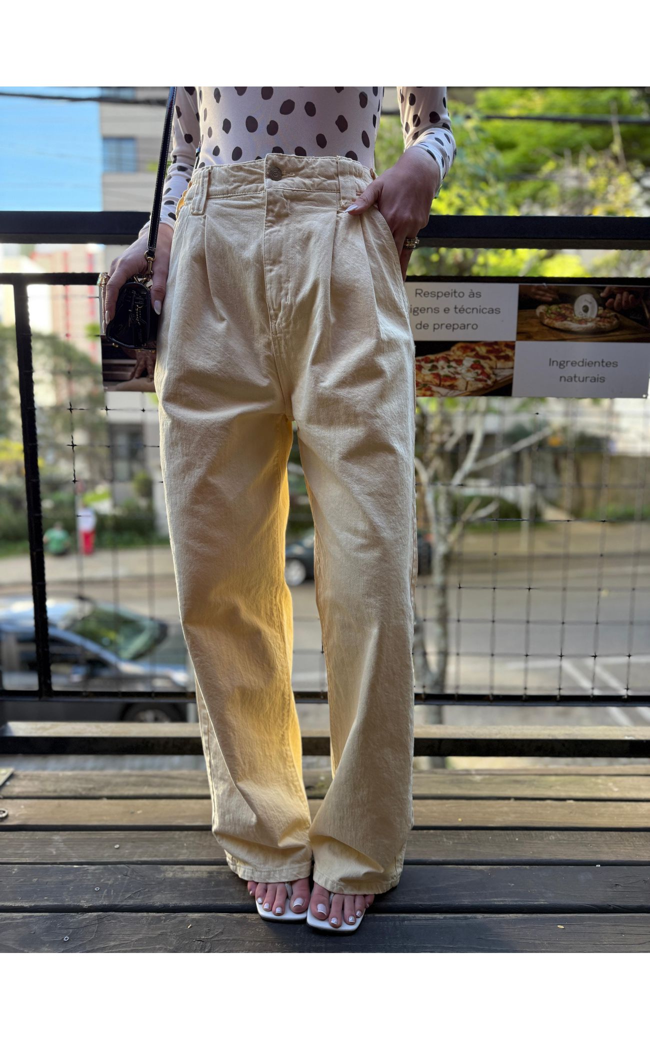 Calça Jeans Pantalona Cós Elástico Atrás - Amarelo 