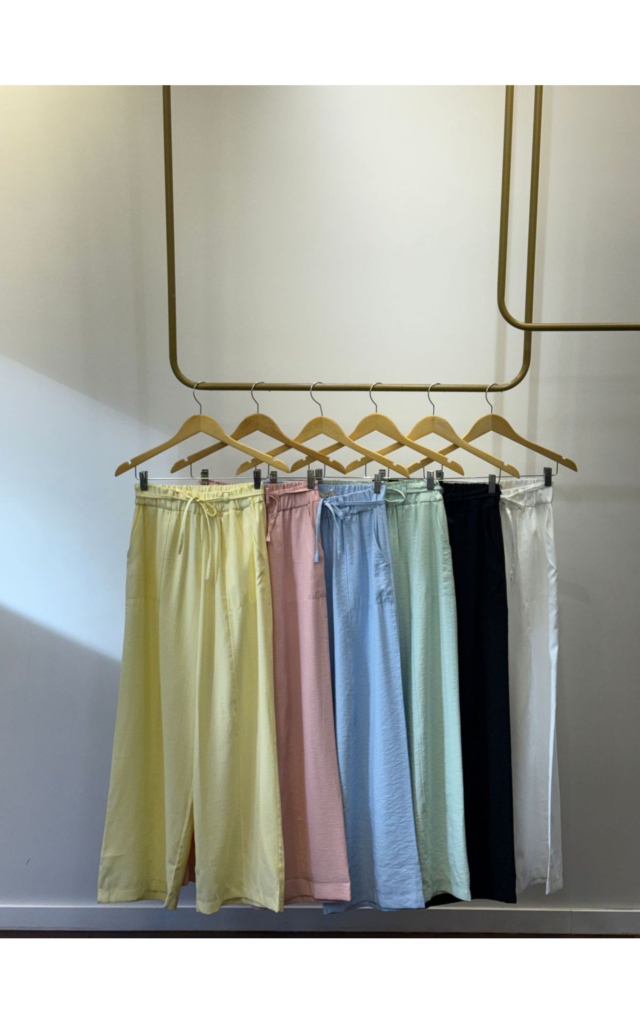 Calça Alfaiataria Marrant Confort - Amarela 