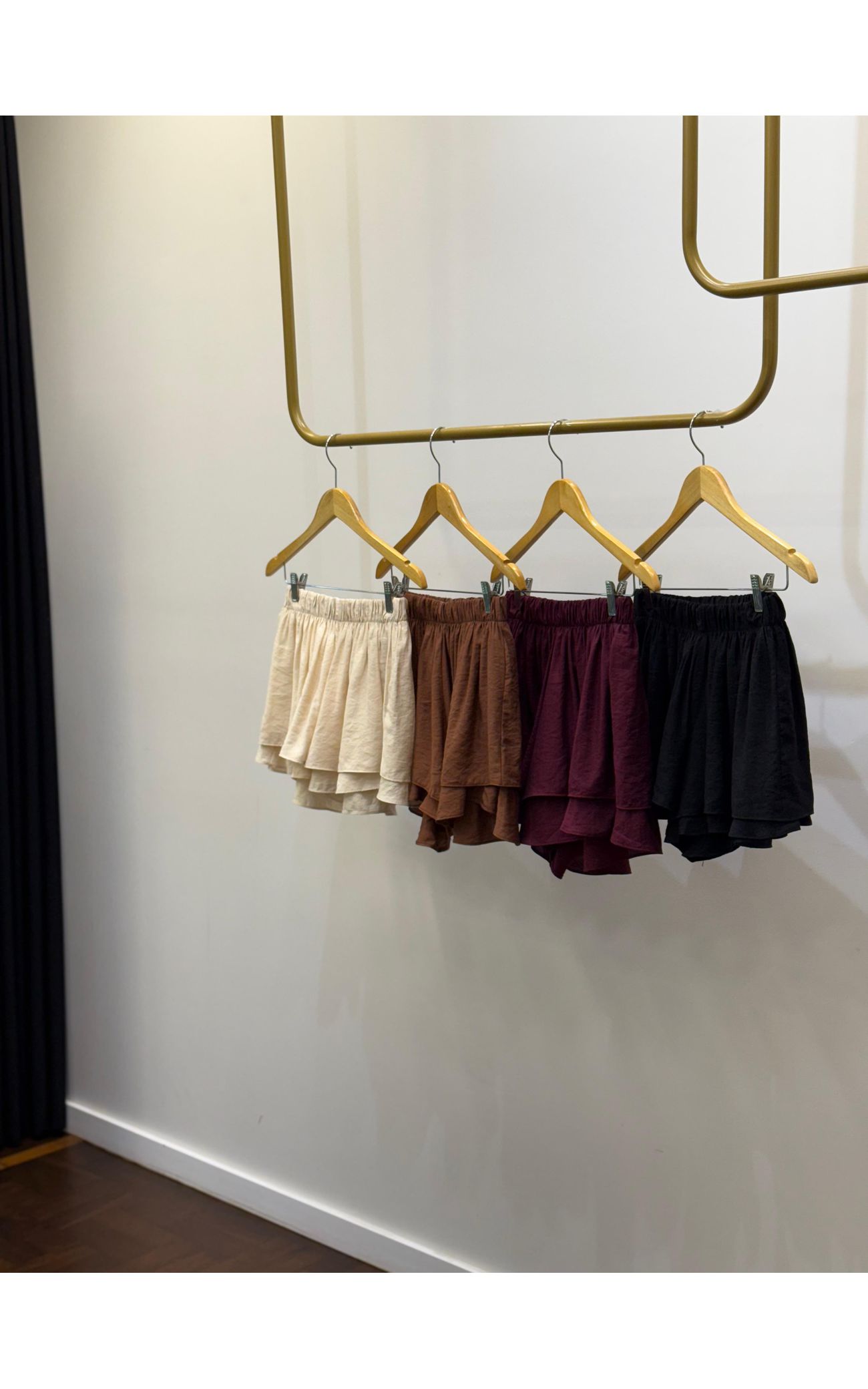 Shorts Camadas Barcelona - Uva