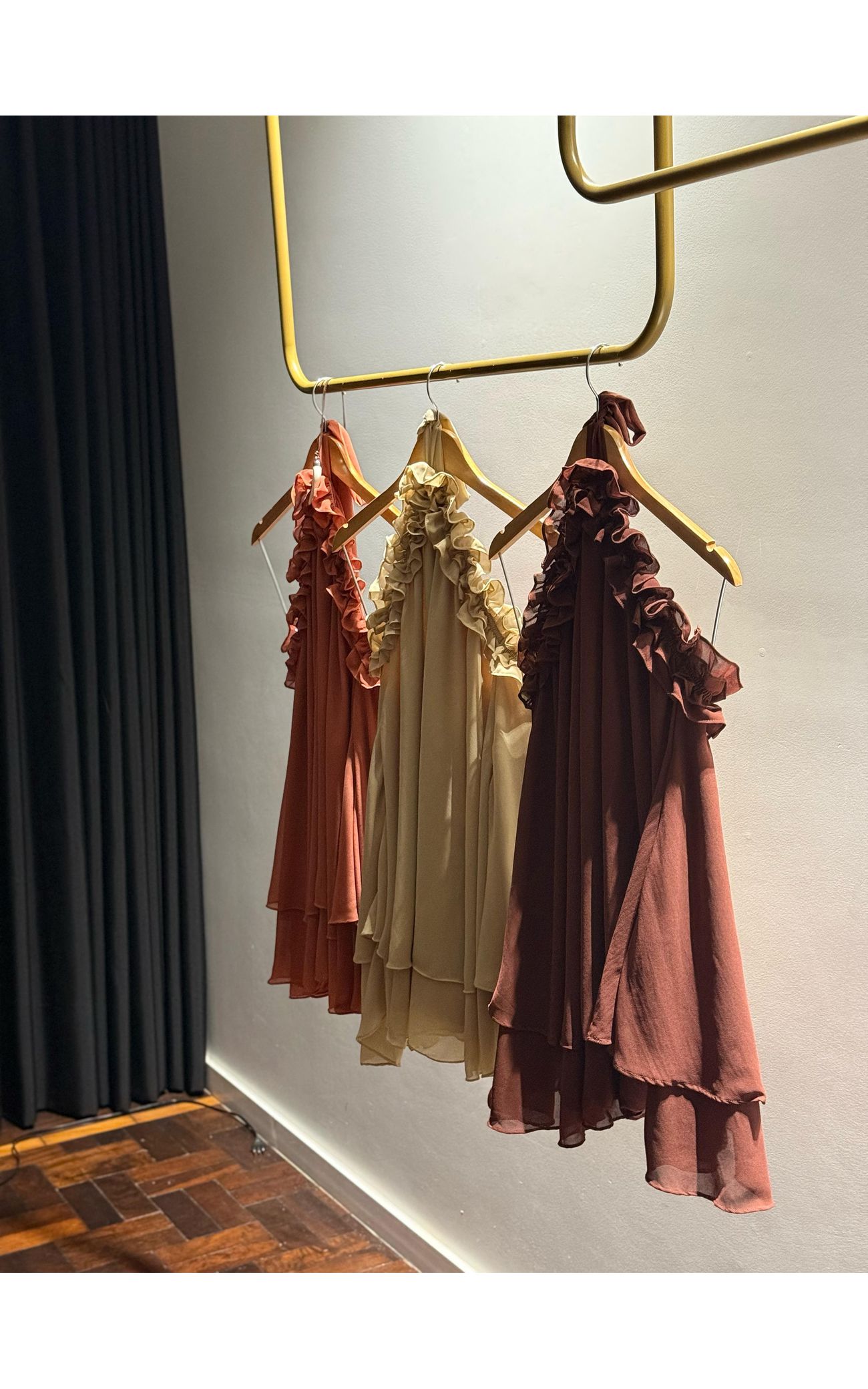 Vestido Chiffon Amarração Pescoço 