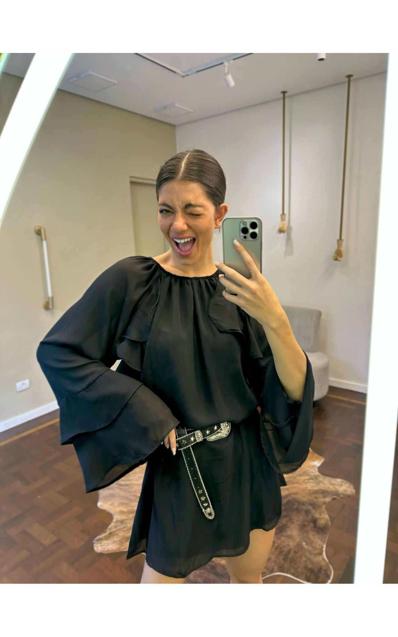 Vestido Curto Fluido Lituânia - Preto