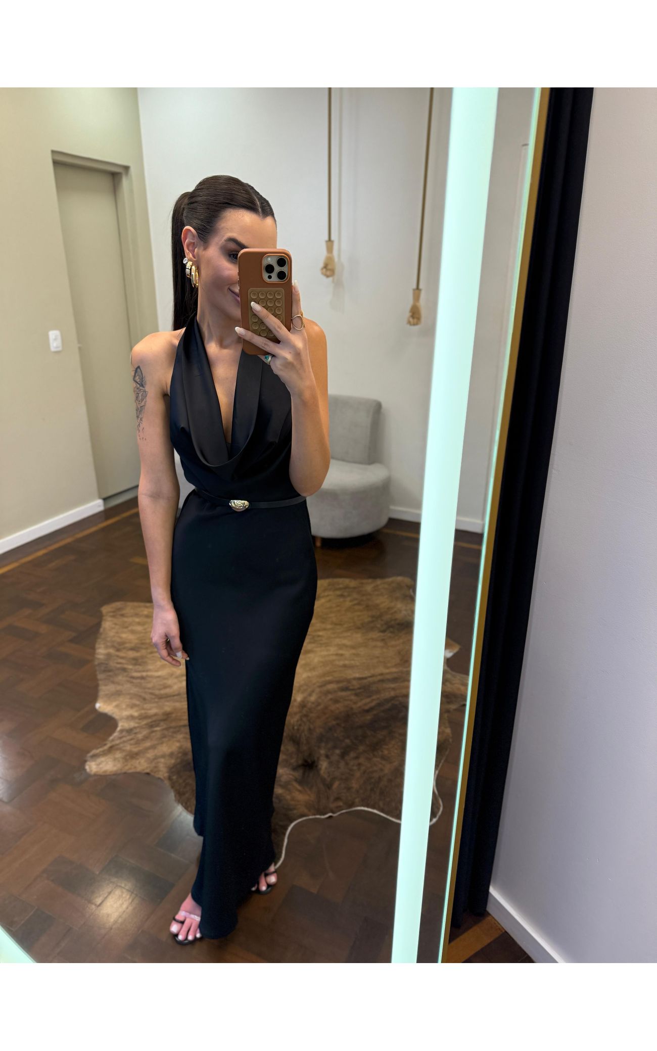 Vestido Cetim Gola Boba Gabriela - Preto 