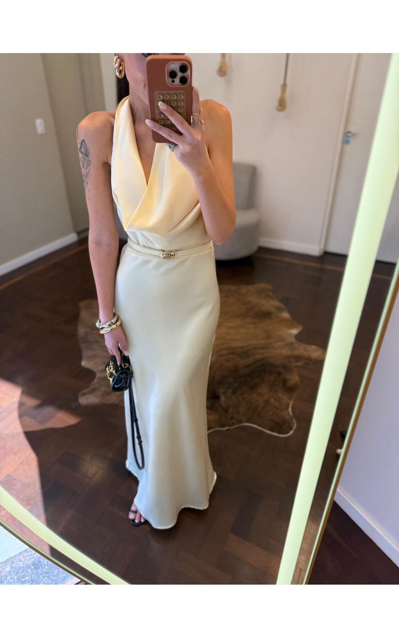 Vestido Cetim Gola Boba Gabriela - Amarelo Manteiga 