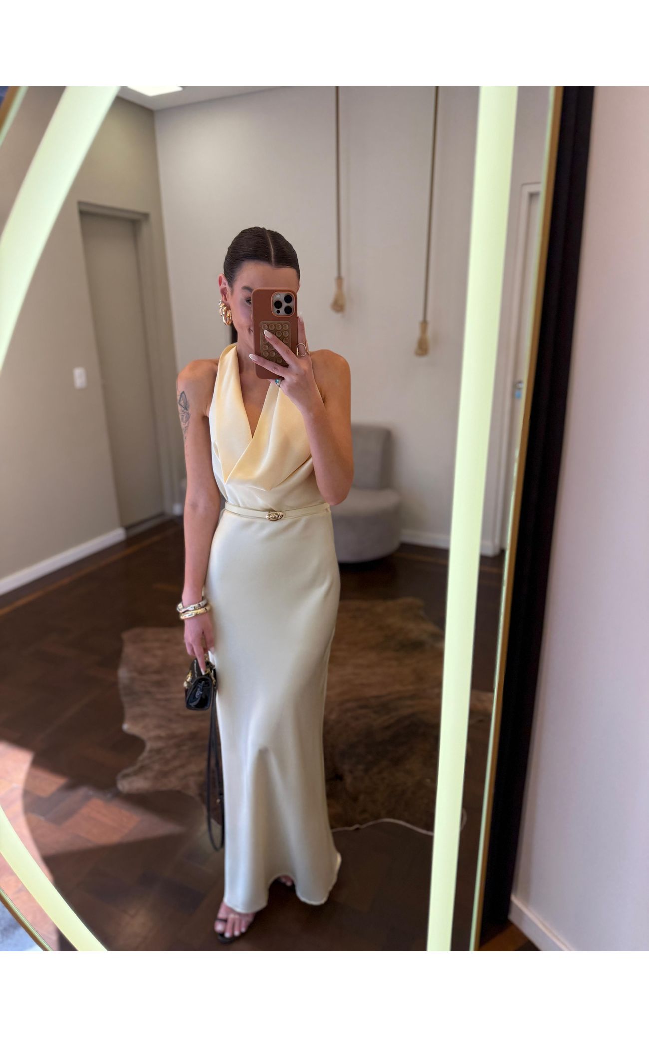 Vestido Cetim Gola Boba Gabriela - Amarelo Manteiga 