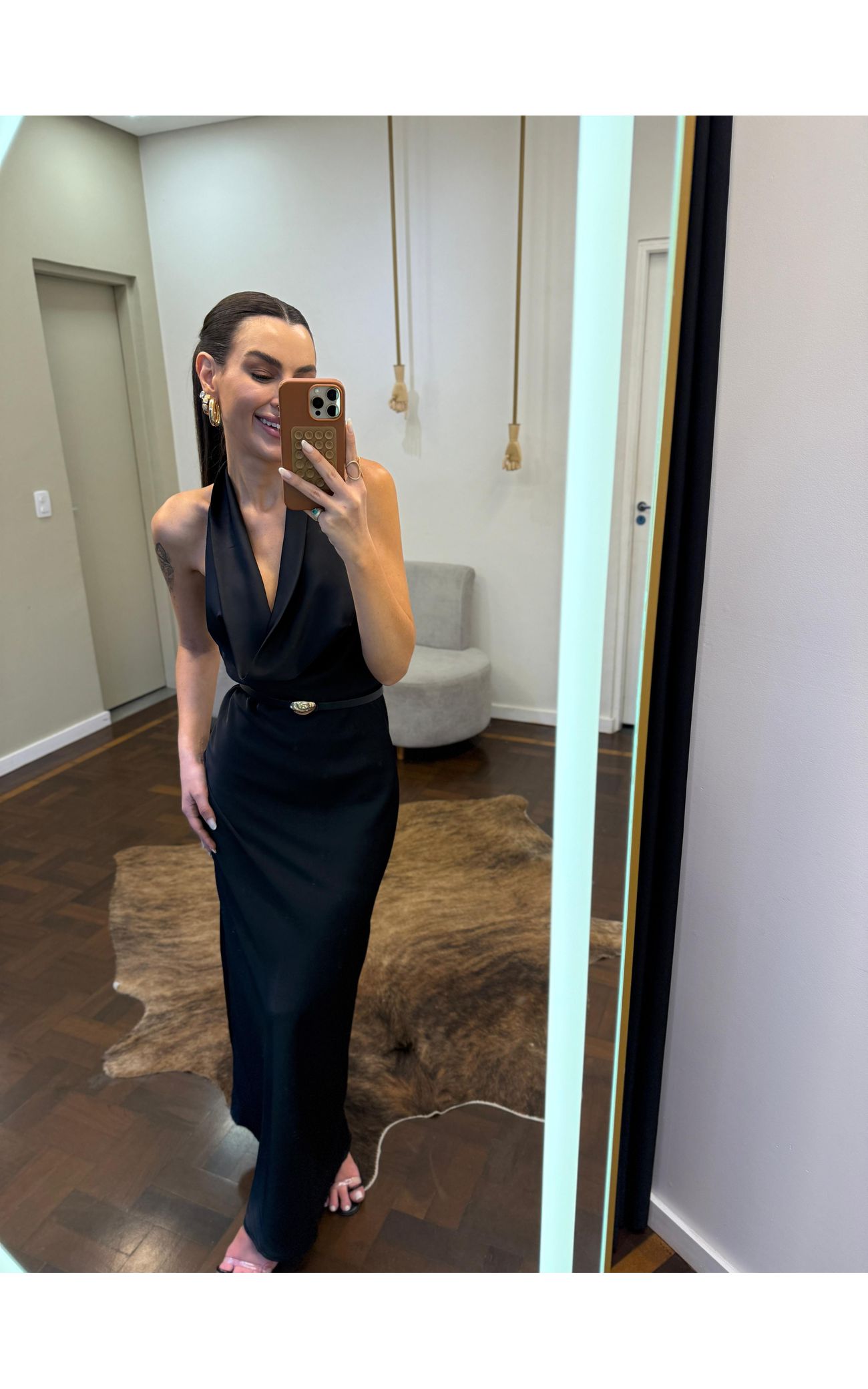 Vestido Cetim Gola Boba Gabriela - Preto 