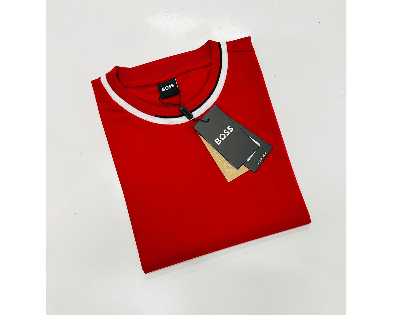 CAMISETA HUGO BOSS - VERMELHA