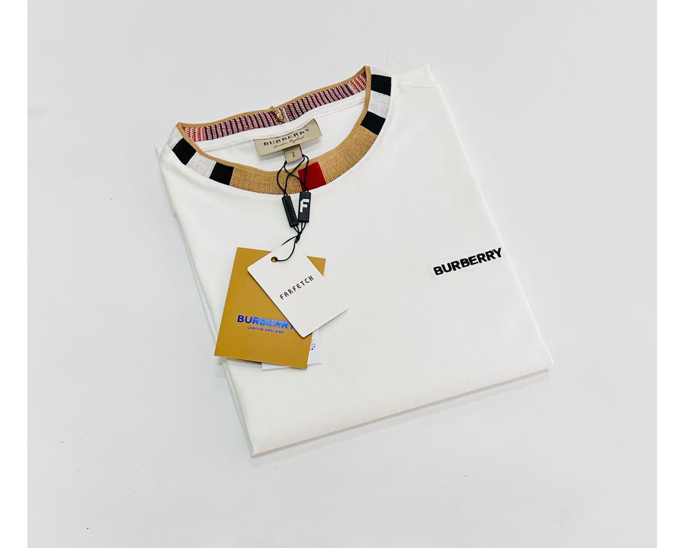 Camiseta Burberry - Branca