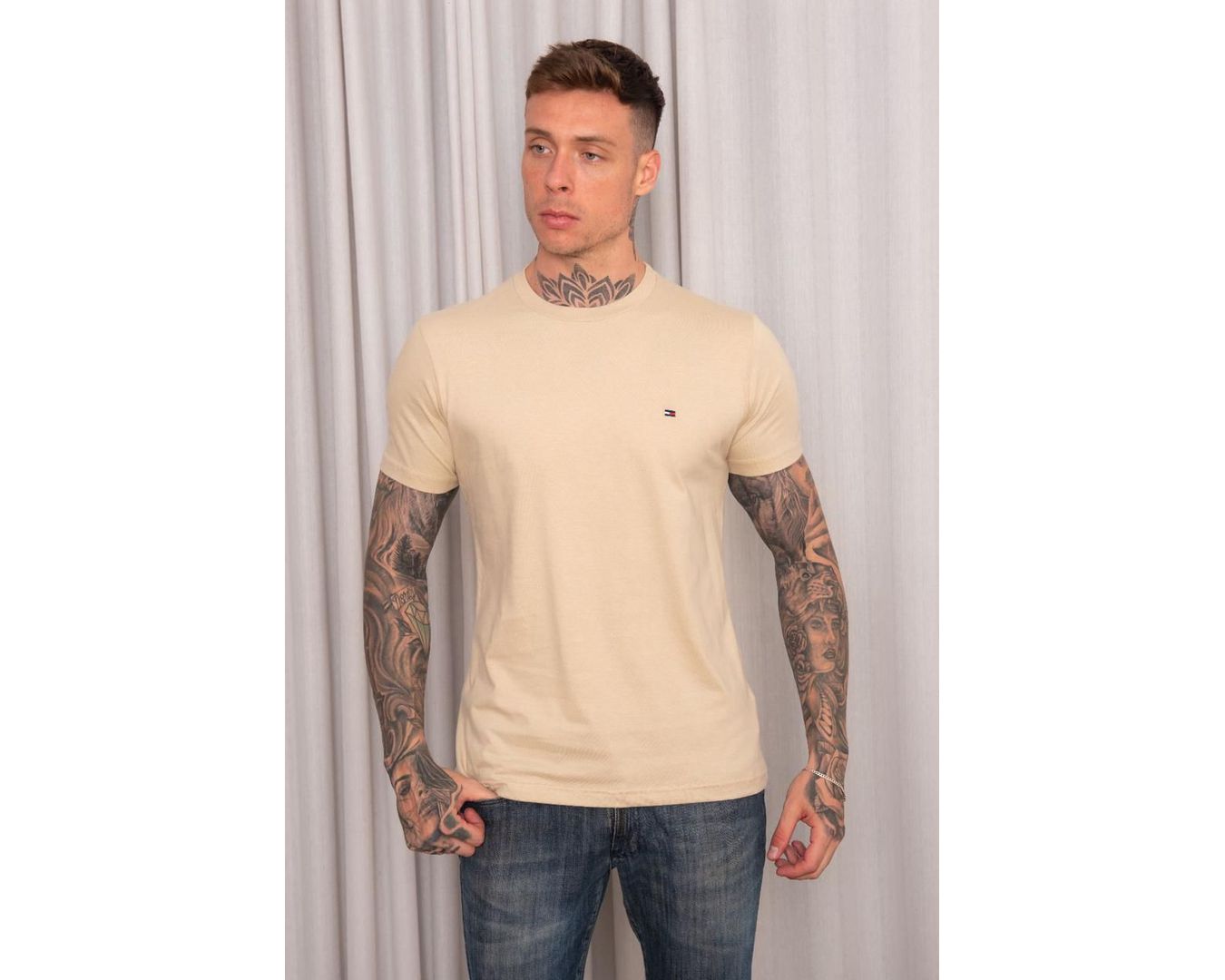 Camiseta Tommy Hilfiger - Bege