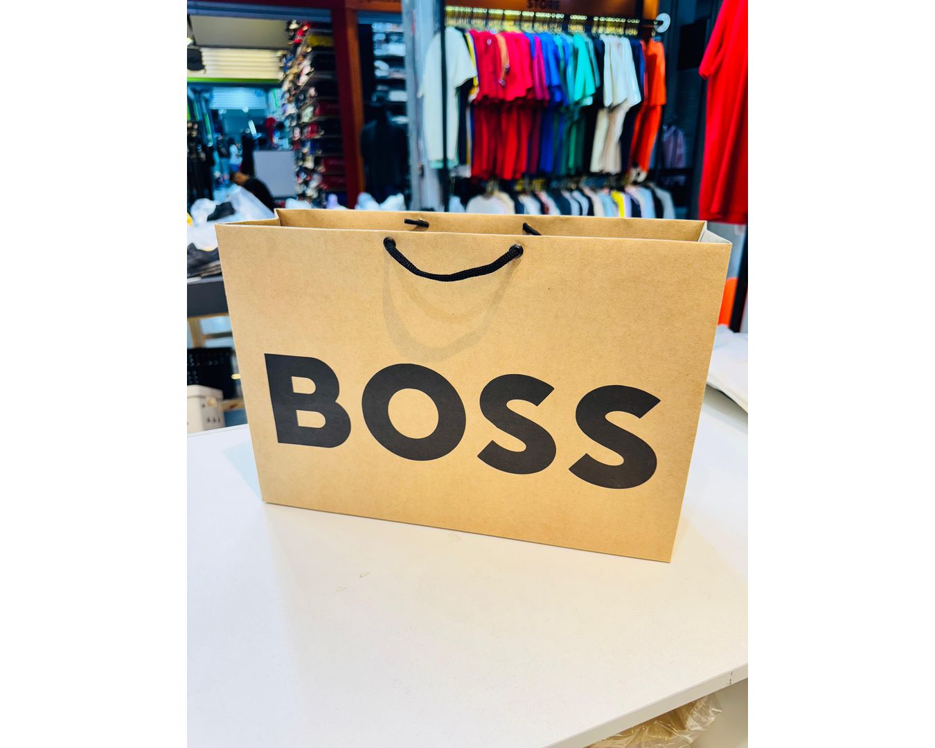 Sacola Hugo Boss - 36x25cm 