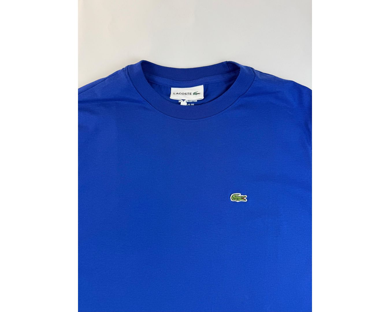 Camiseta Lacoste com Bag 