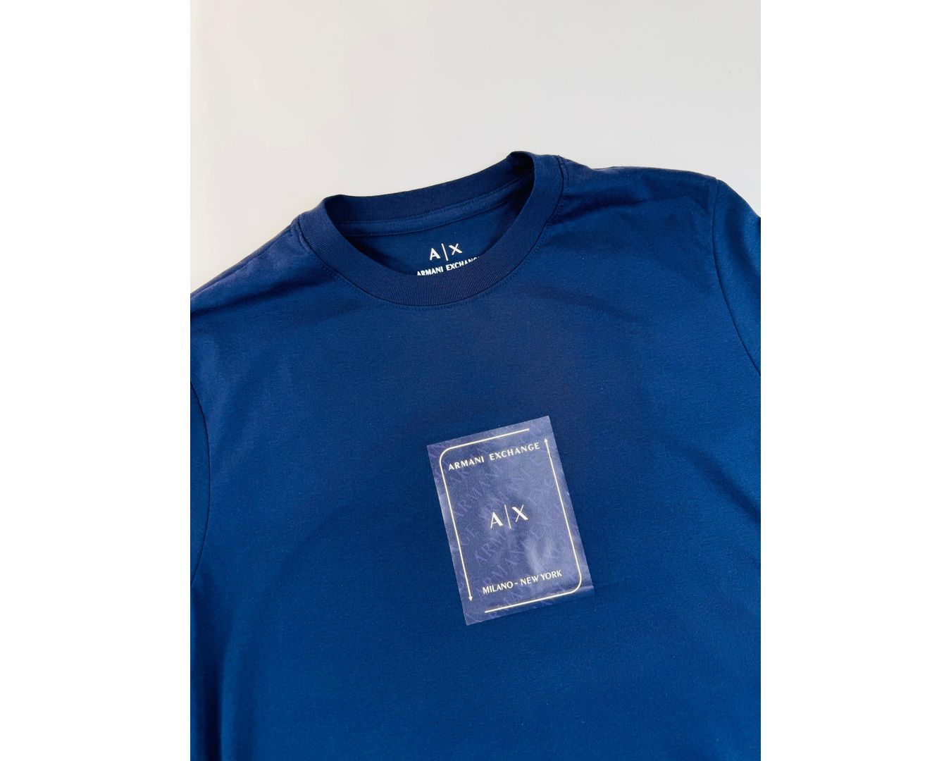 Camiseta A|X com Bag 