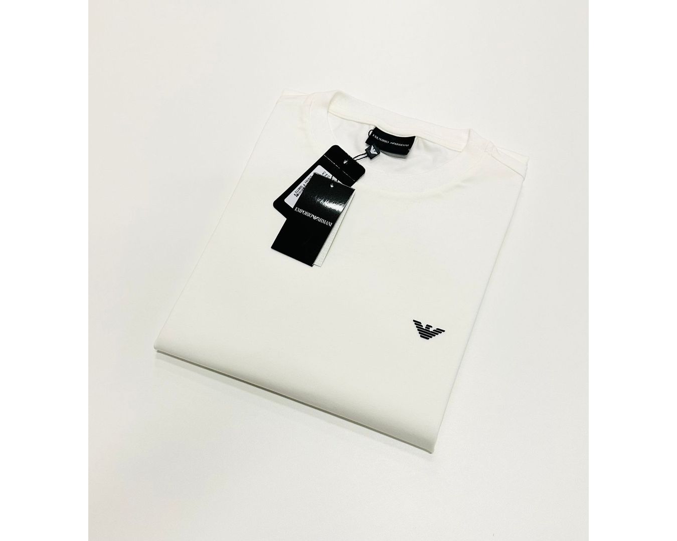CAMISETA BÁSICA EMPORIO ARMANI