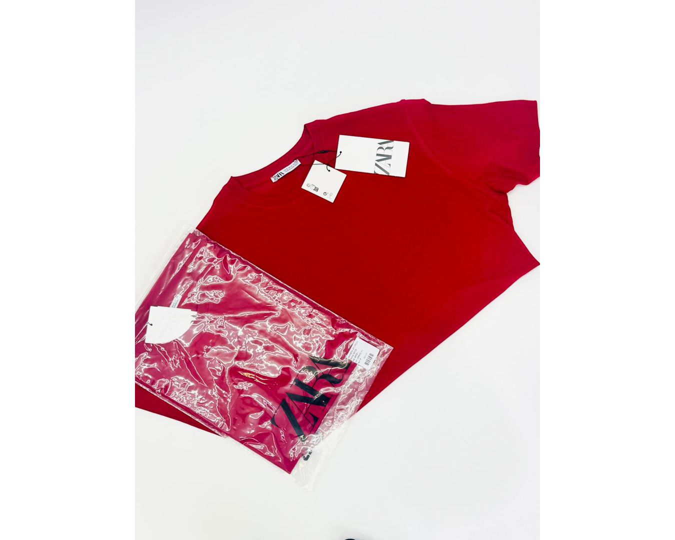 CAMISETA ZARA - VERMELHO