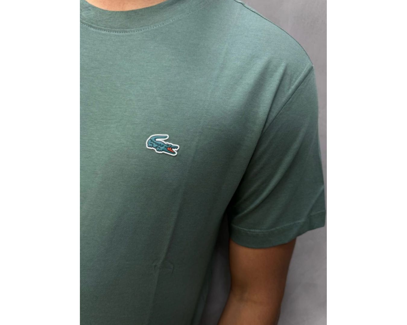 CAMISETA LACOSTE - PLUS SIZE