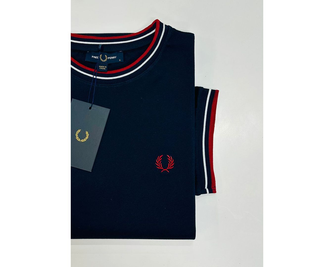 CAMISETA FRED PERRY - MARINHO