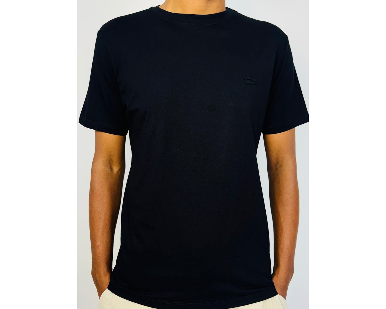 Camiseta Lacoste Monocromática - Preta - Egípcia 