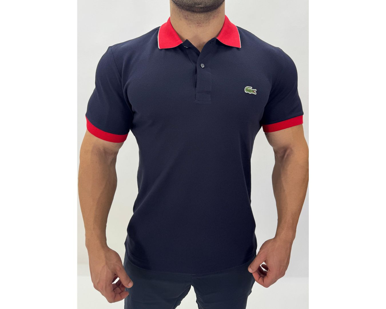 Gola Polo Lacoste Diferenciada Importada - Azul Marinho Gola Vermelha
