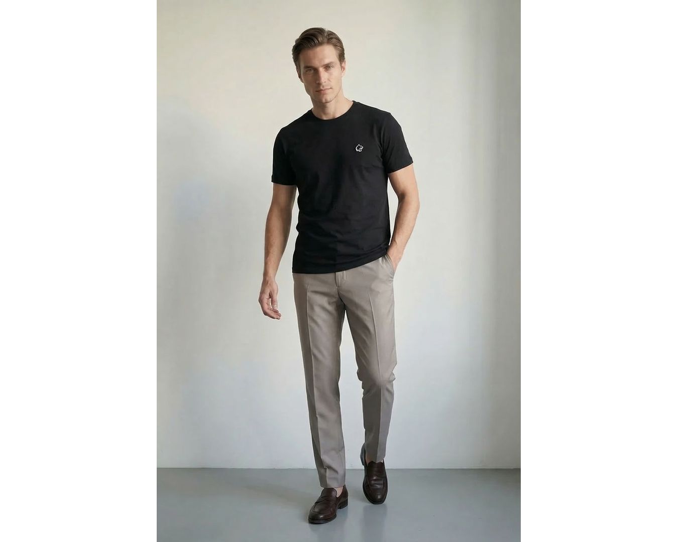 CAMISETA MARTINE LORENZO - PRETO