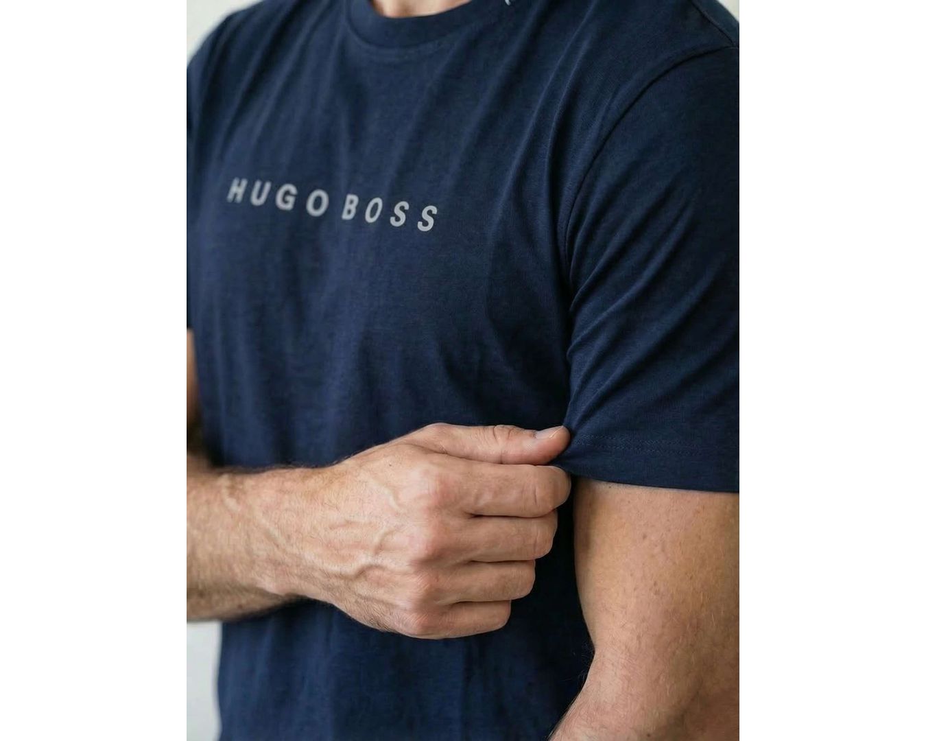 CAMISETA HUGO BOSS - AZUL MARINHO