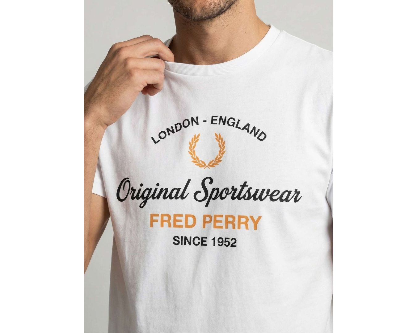 CAMISETA FRED PERRY BRANCO