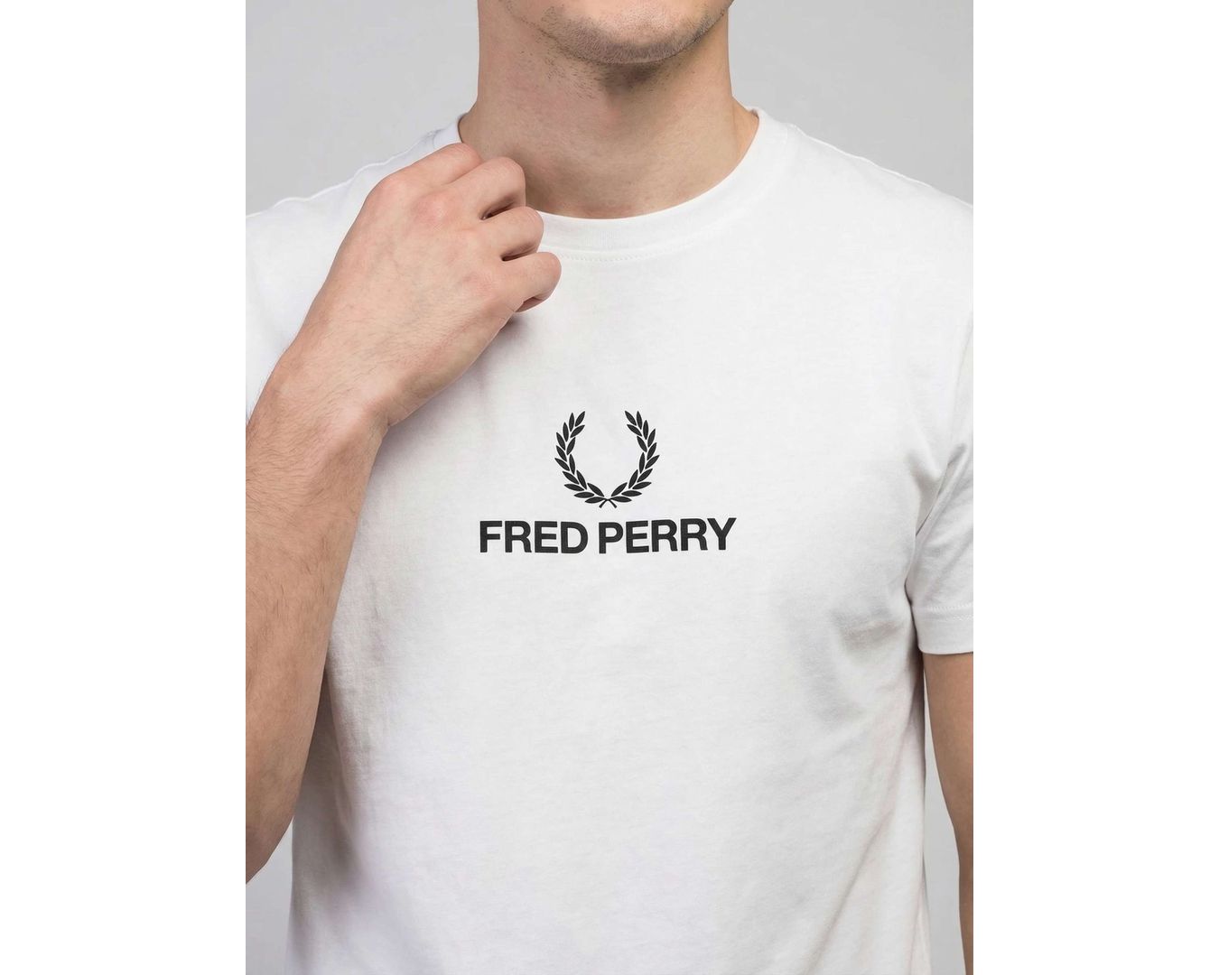 CAMISETA FRED PERRY BRANCA