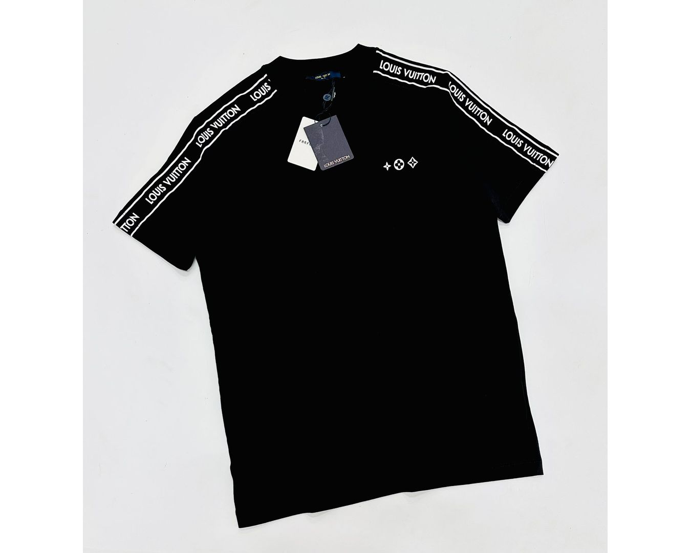 Camiseta Louis Vuitton - Preta 