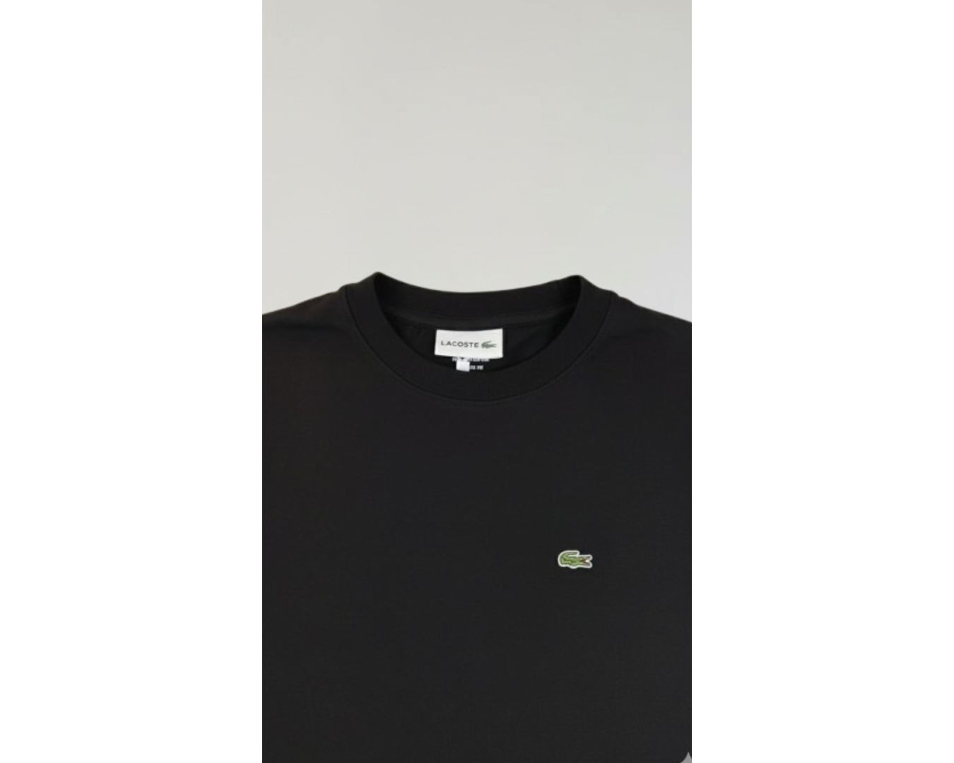Camiseta Lacoste - Preta