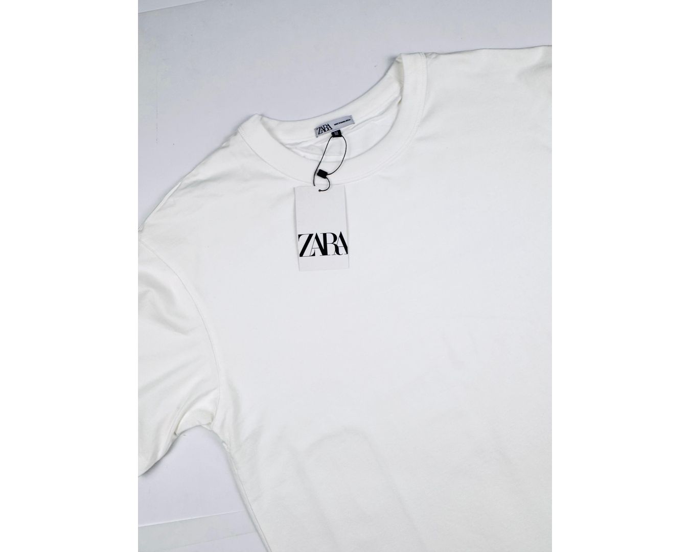 CAMISETA ZARA COM BAG - BRANCA
