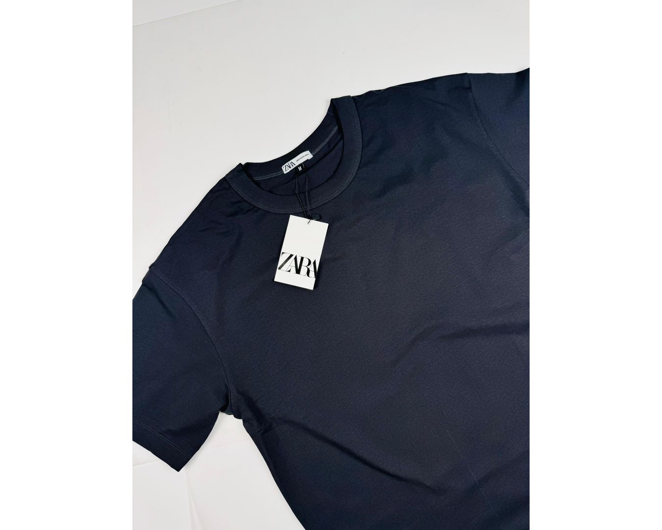 CAMISETA ZARA COM BAG - CHUMBO