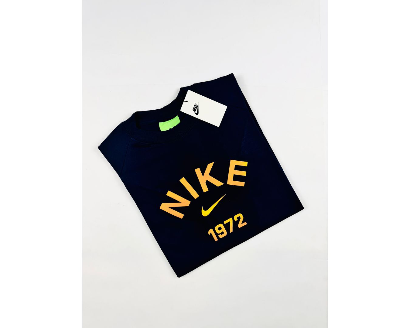 CAMISETA NIKE OVERSIZED PERFUMADA - MARINHO