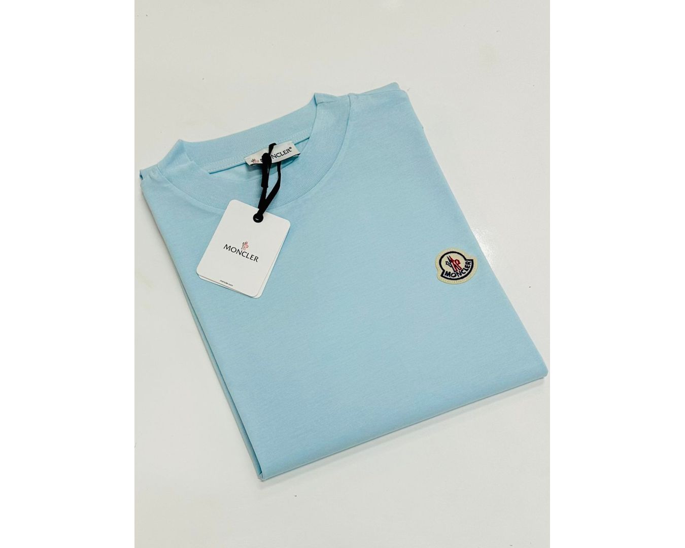 CAMISETA MONCLER - AZUL CLARO