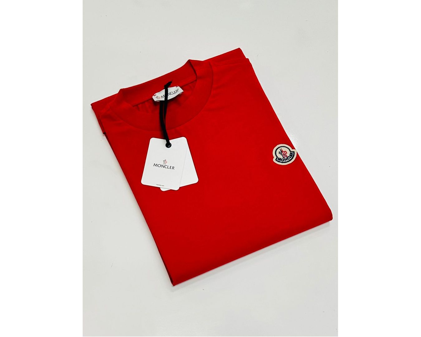 CAMISETA MONCLER - VERMELHA