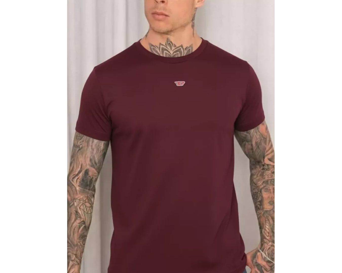 Camiseta Diesel - Vinho 